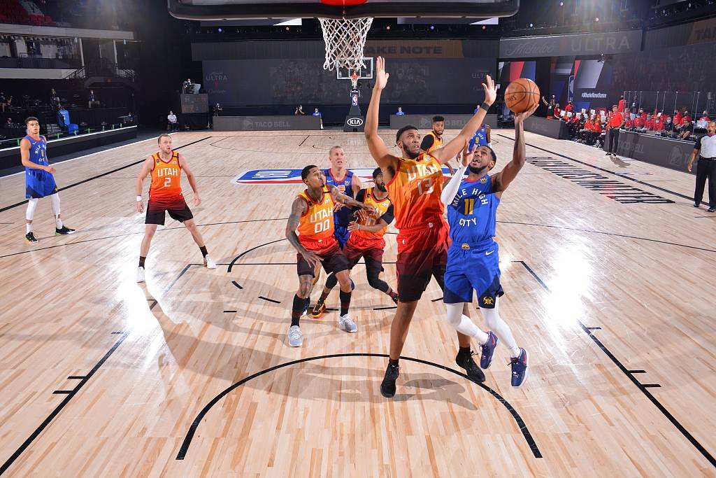 ayx体育赛事直播关于阿扎伦卡连续十五场比赛得分超过挺进下一轮，掘金挑战极限！的信息